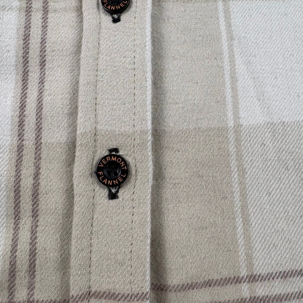 The Vermont Flannel Co Women’s Switchback Flannel Shacket Beige Plaid XXL - Picture 6 of 11